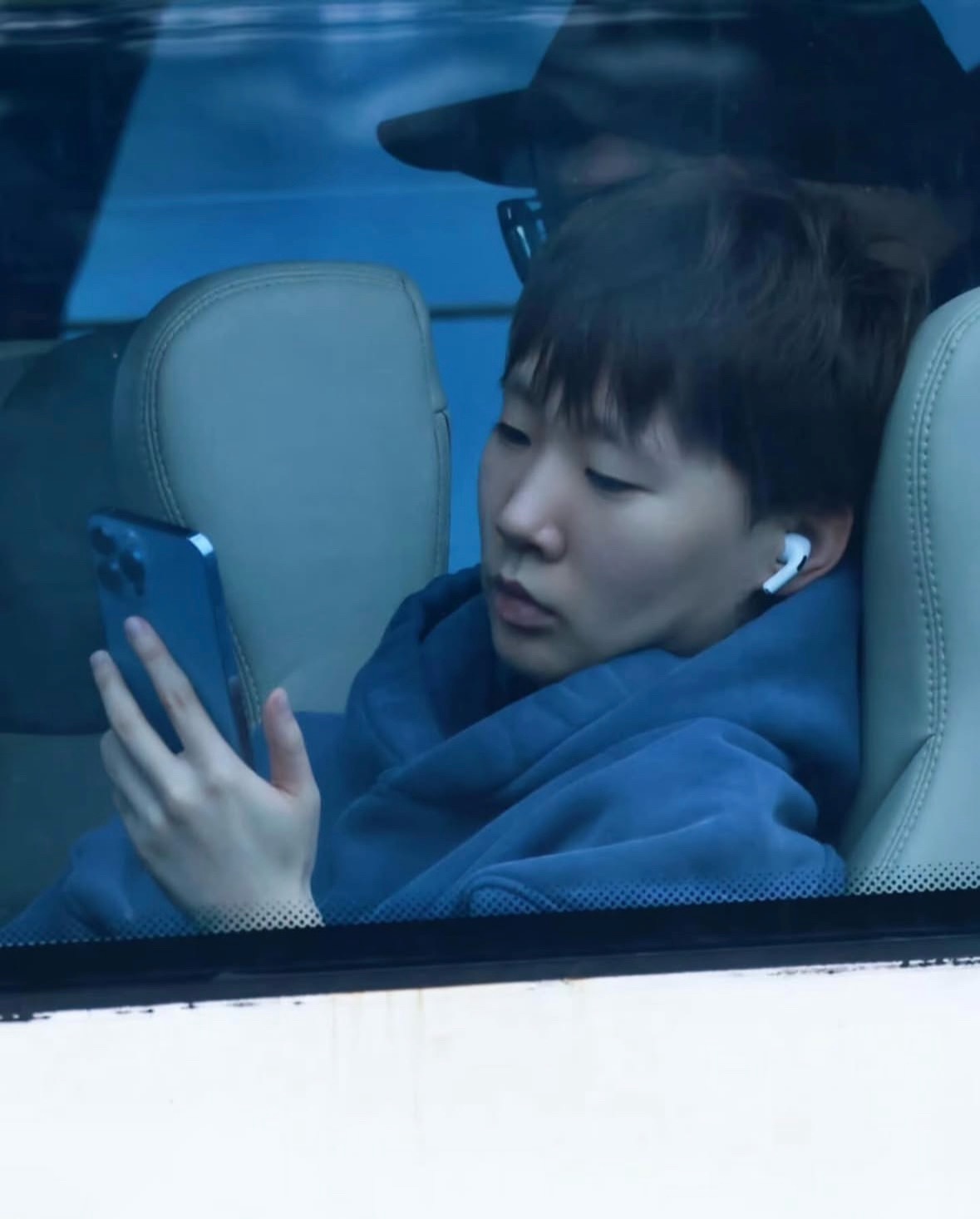 主动就会有故事 对吗 