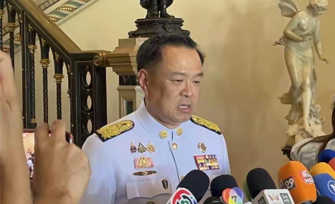 阿努廷挥泪斩马谡！财政部副部长涉嫌跨国诈骗辞职了，他没有挽留