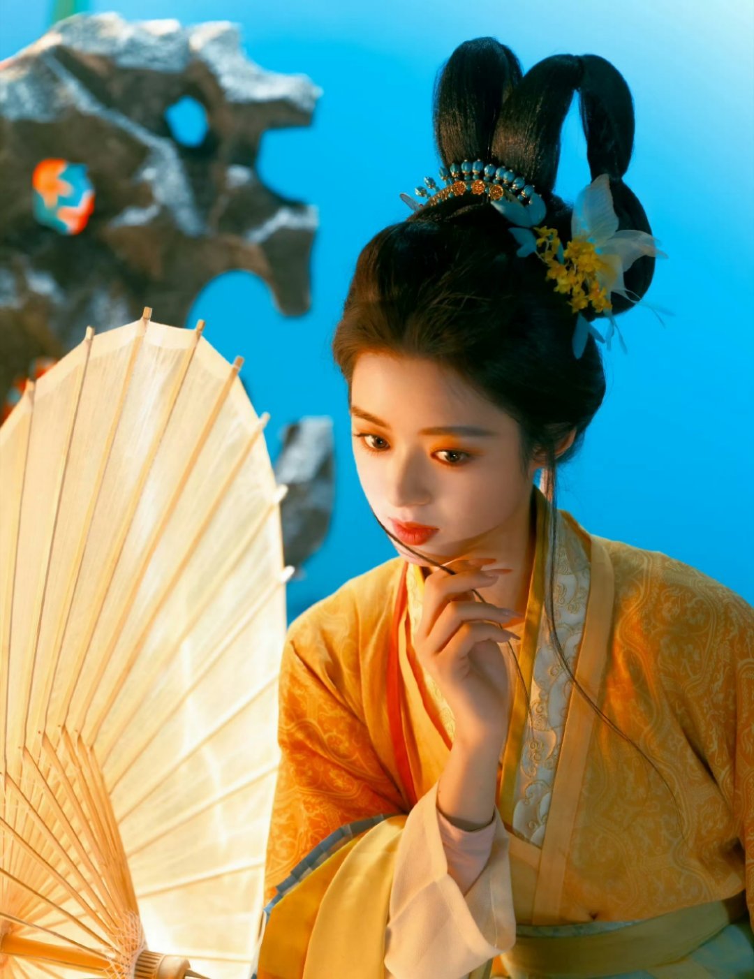 黄杨钿甜官宣微博之夜童星一路蜕变 黄杨钿甜微博之夜表现狠狠期待了🌟 