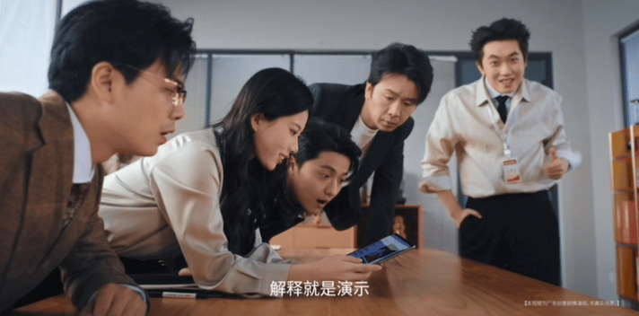 张兴朝好会安慰李嘉诚啊李嘉诚张兴朝干什么都像演喜剧 绝了！这对组合的喜剧天赋拉满