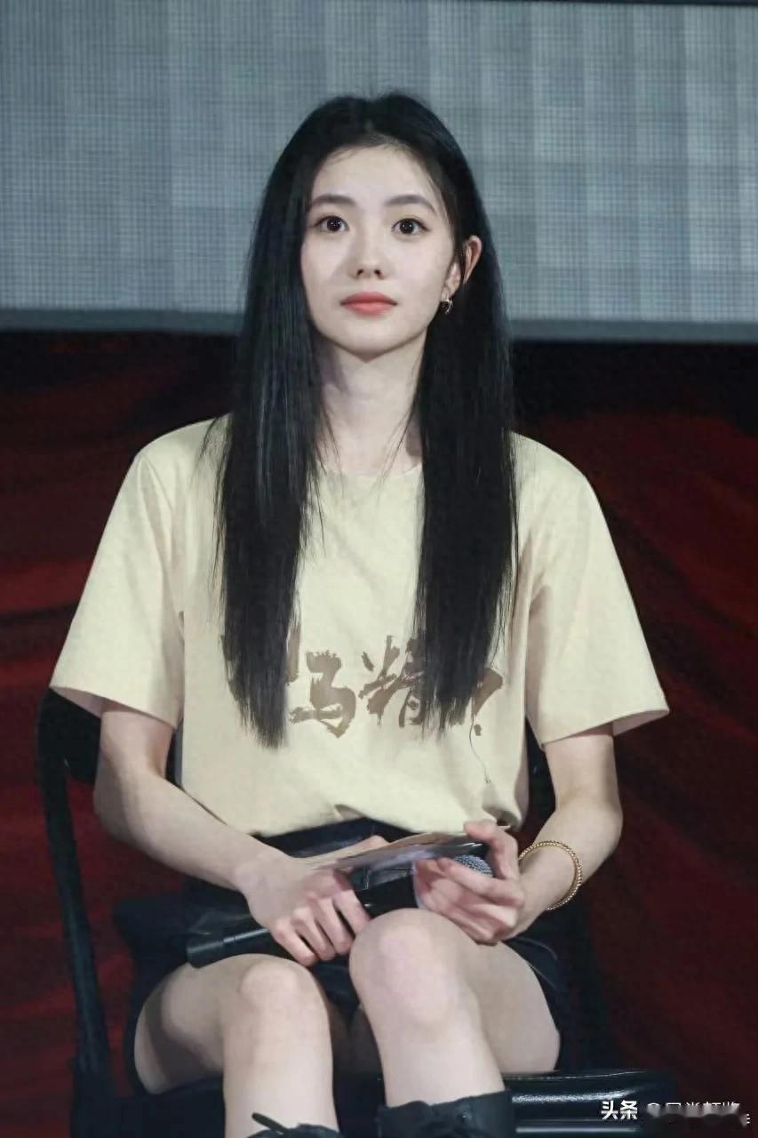 刘浩存不是靠后台靠的是她独一无二清纯少女感！ ​​​