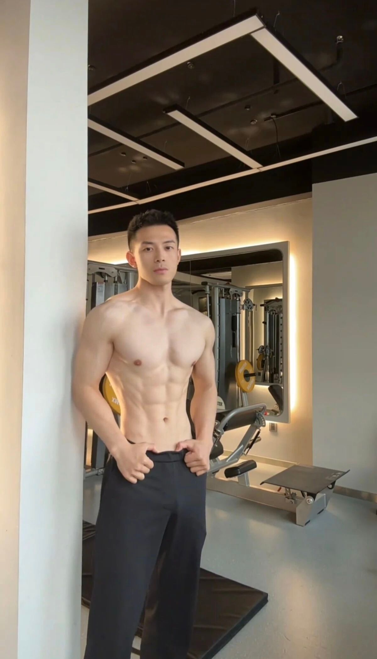 真正的成长，是在无人问津的日子里，默默努力，悄悄拔尖。 