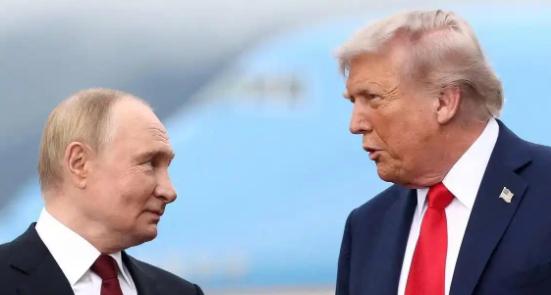 普京这次来北京，诉求比以往任何时候都现实，打破金融铁幕。俄罗斯的银行被踢出SWI