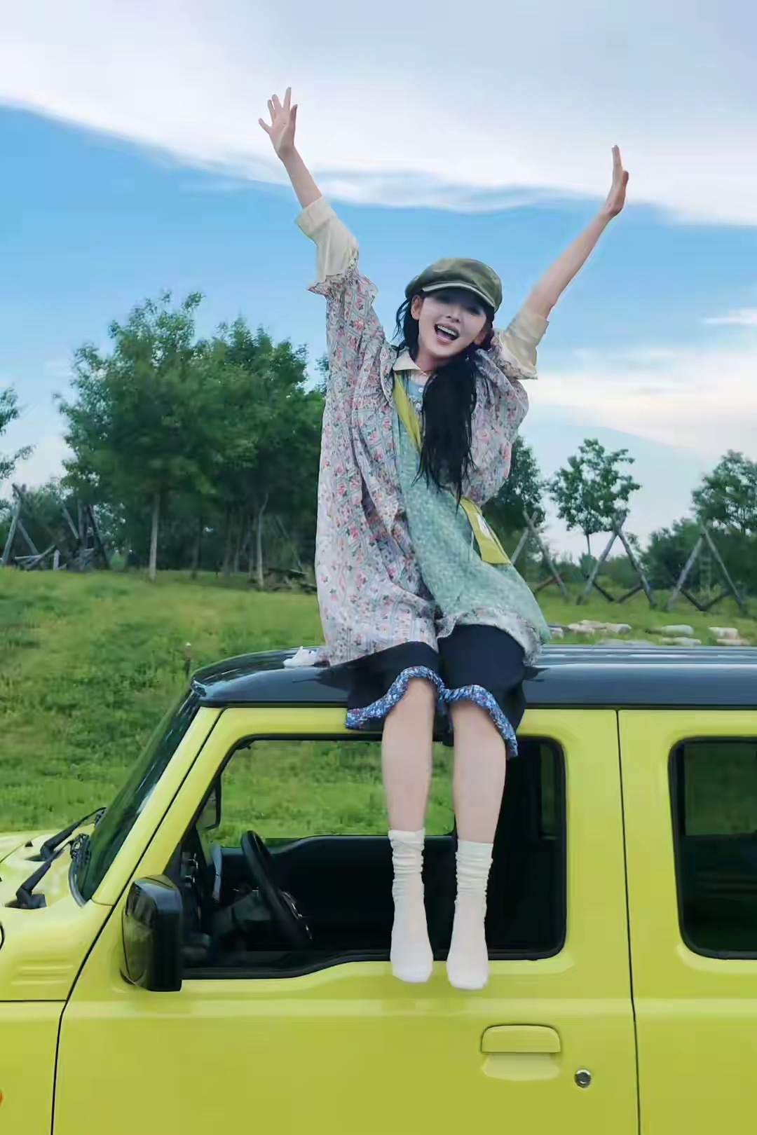 章若楠是公认的素颜女神 可甜可飒，一直都好有表现力。 