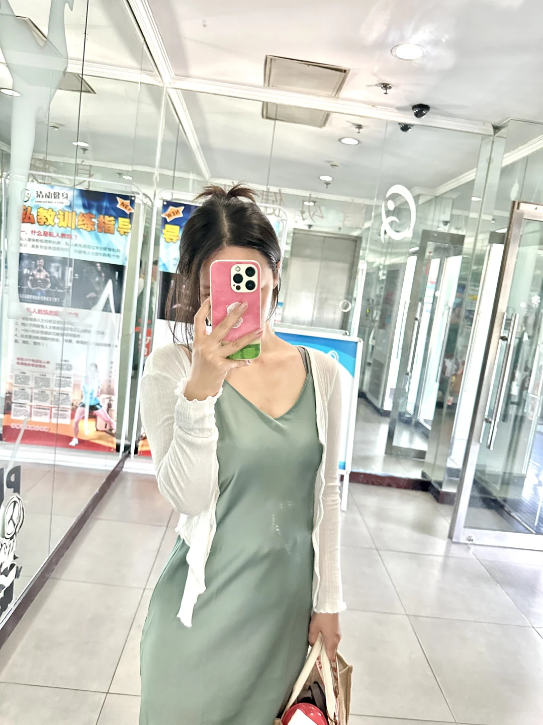 穿上裙子毫无训练痕迹