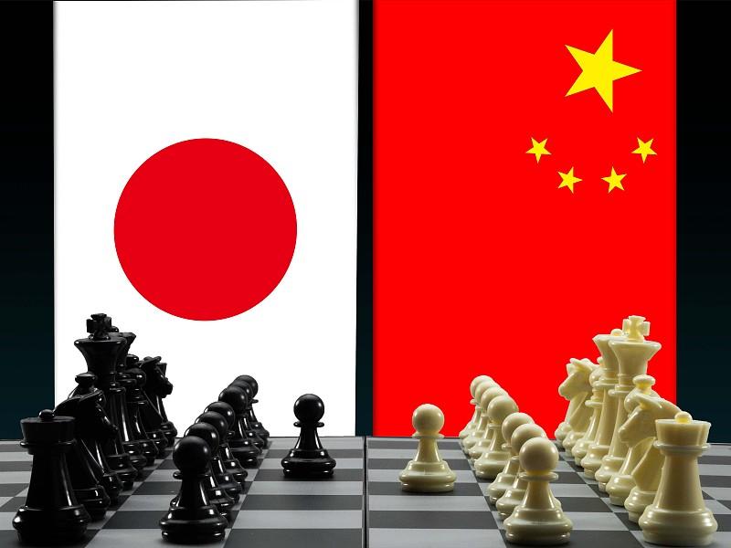 先不说台湾内部问题，就说美国和日本。时刻都盯着台湾，恨不得从台湾入手搅乱我们。