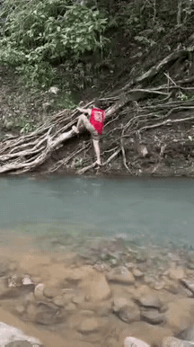 野外游玩，还是要注意安全的。