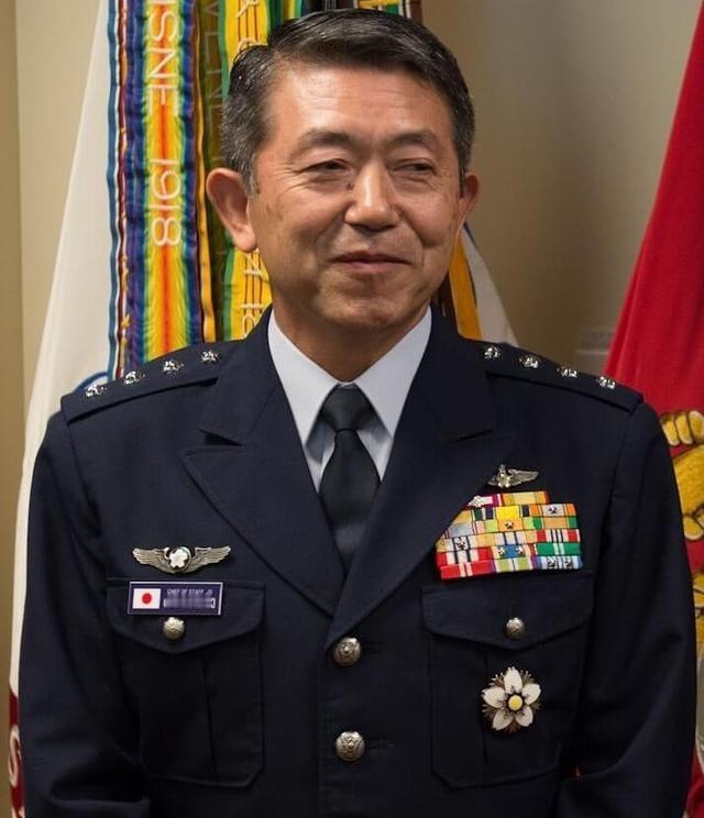 中方制裁岩崎茂效果已显现：日外相暗暗认怂，岛内承认“代价沉重”。15日，中方宣布