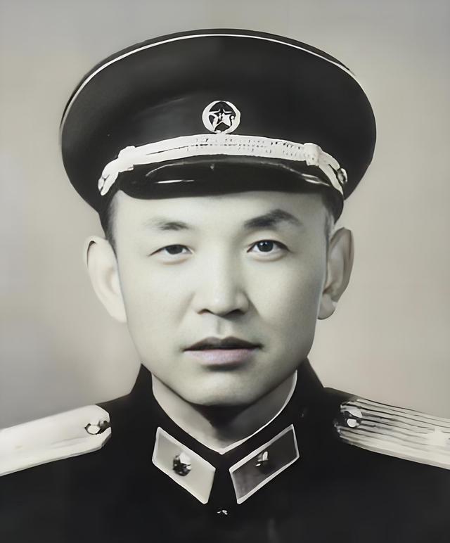 1951年，140师参谋长黎原因为打仗太厉害，资历却不够，军长为了提拔他，接连调