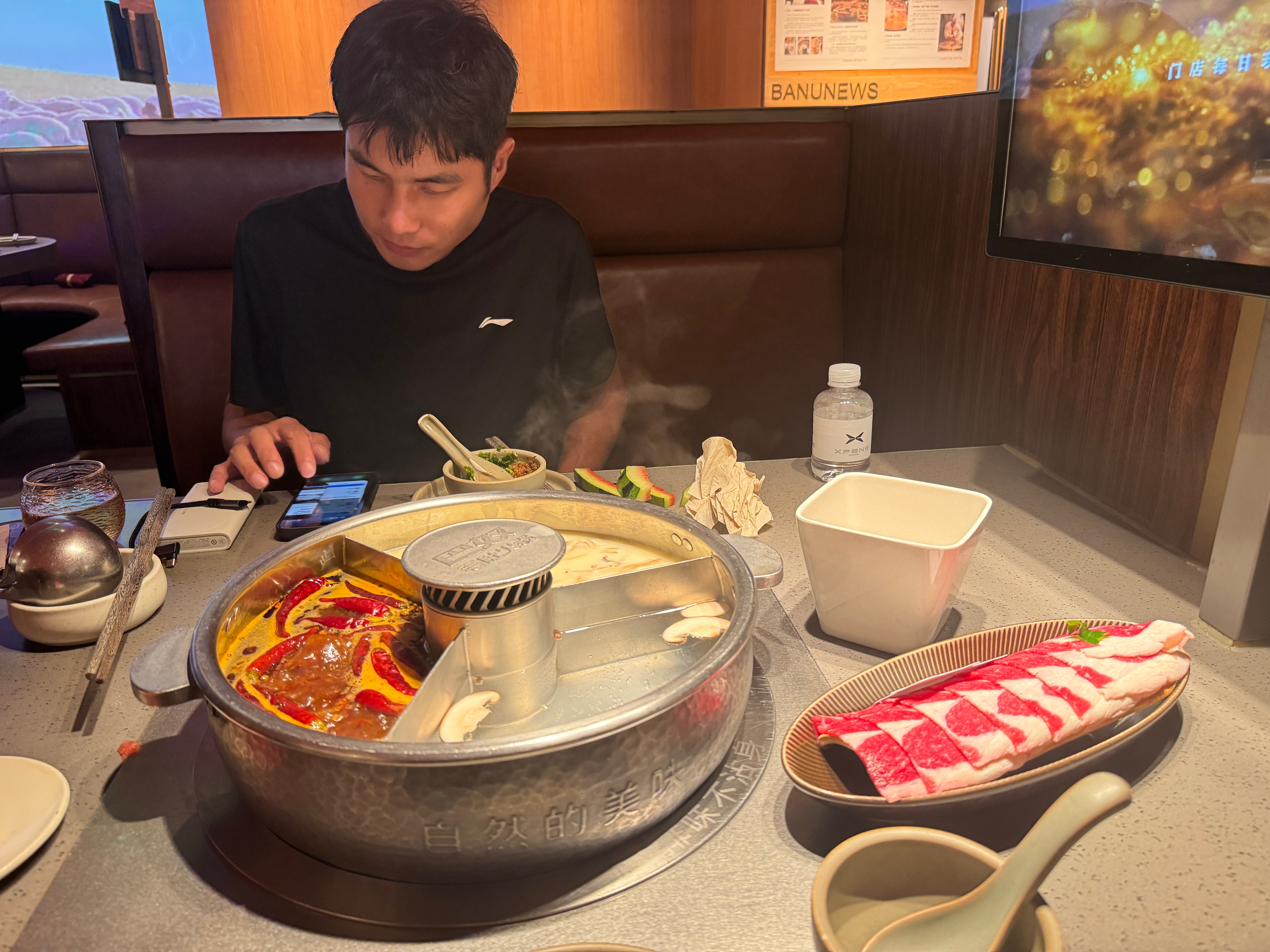周末晚上8:51，少见地给我发了一条微信：“今天没吃早饭，现在有点饿了，感觉应该