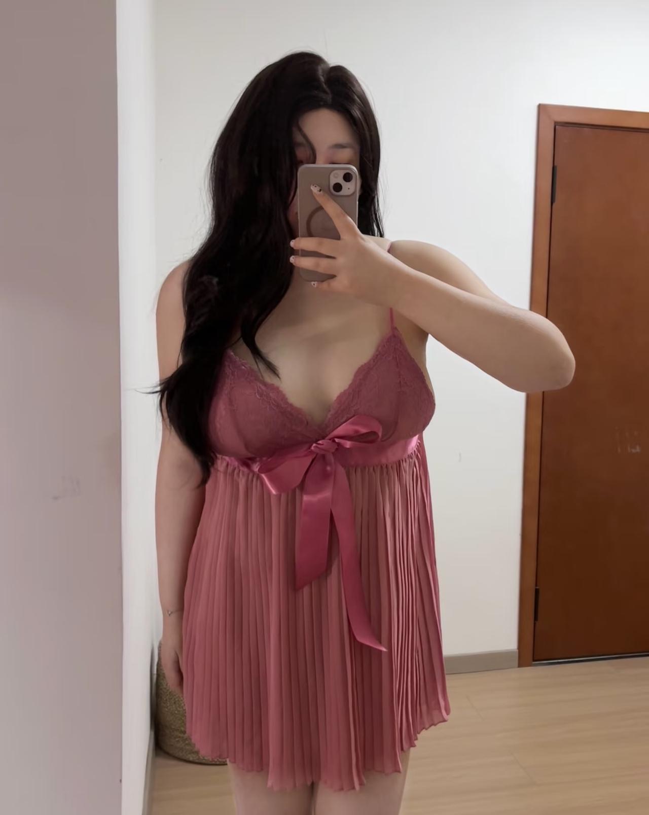 只能说我和裙子正好绝配，把我140斤遮住了。