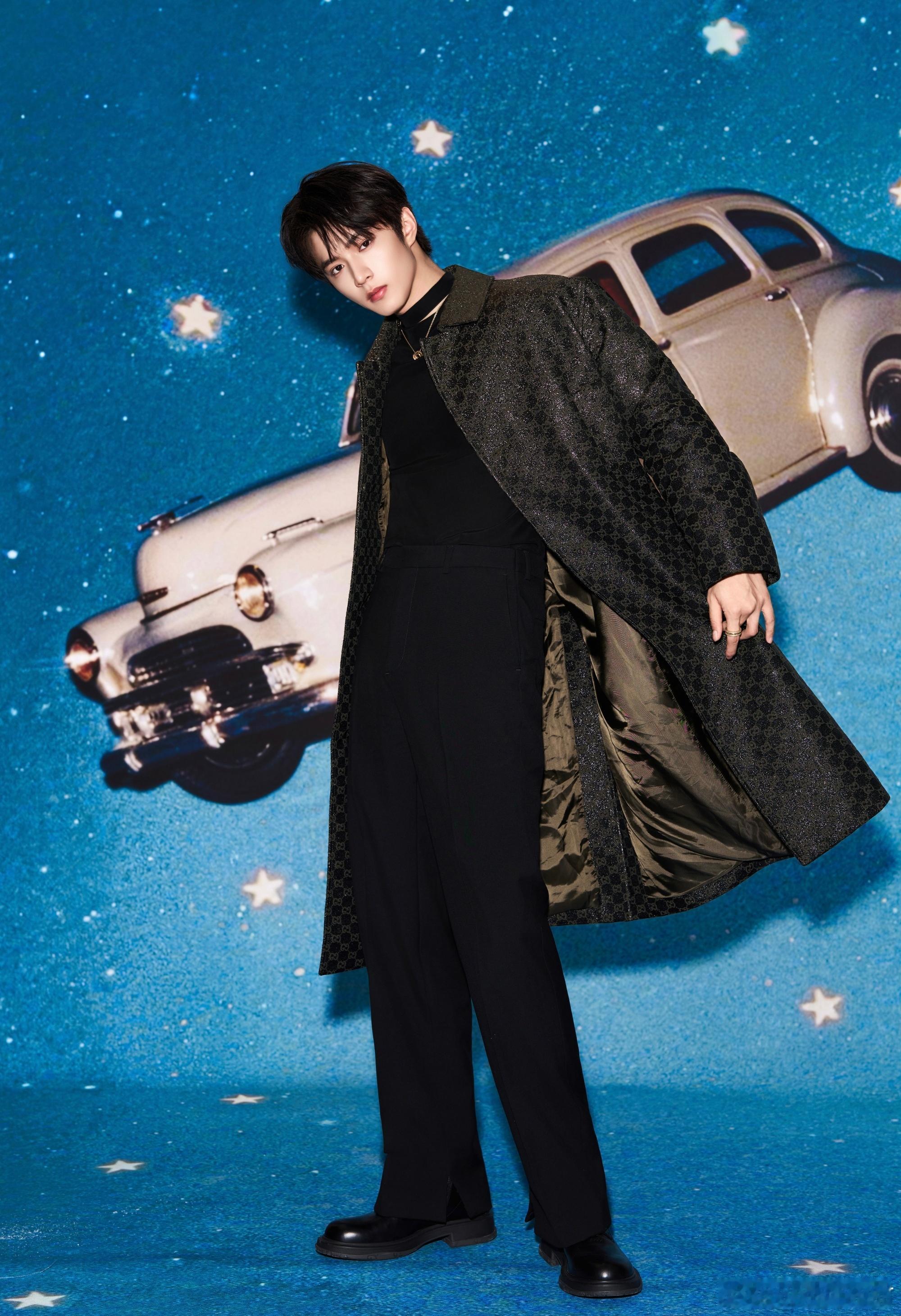 刘耀文｜宇宙闪烁请注意 发布会GUCCI 时装 + 全套 BVLGARI 珠宝 