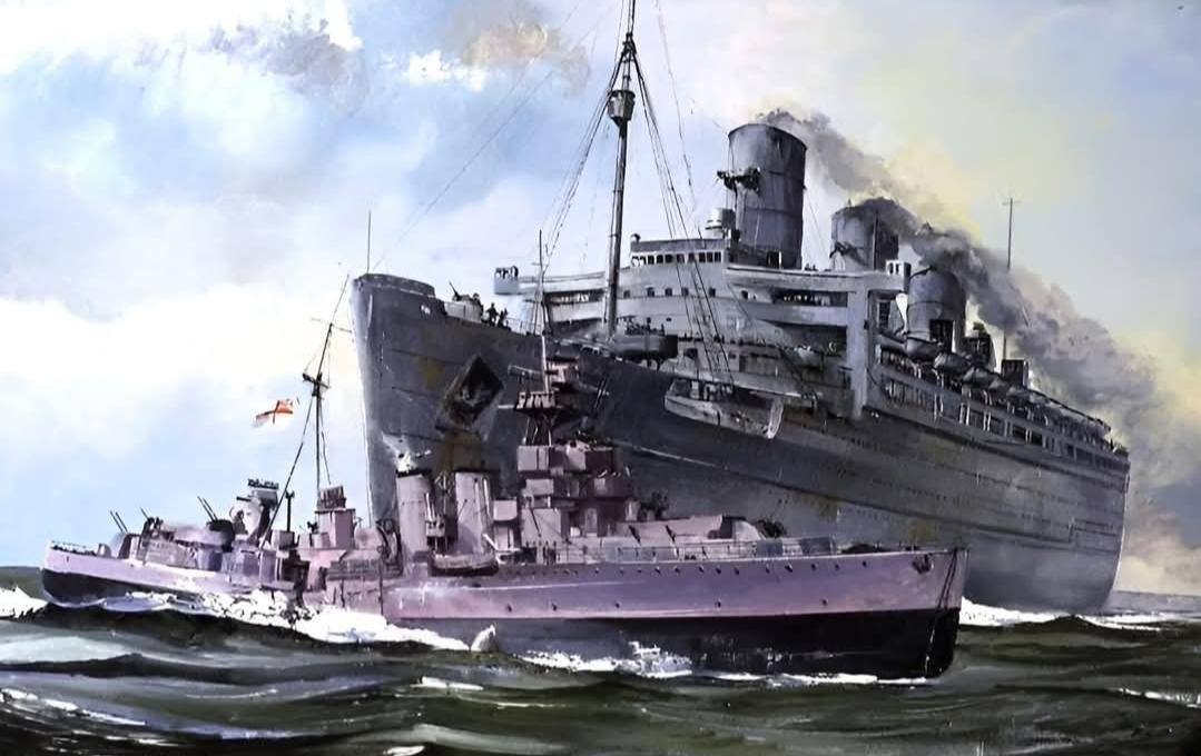 1942年10月2日，一艘英国军舰被它所保护的船只切成两半。
Queen Mar