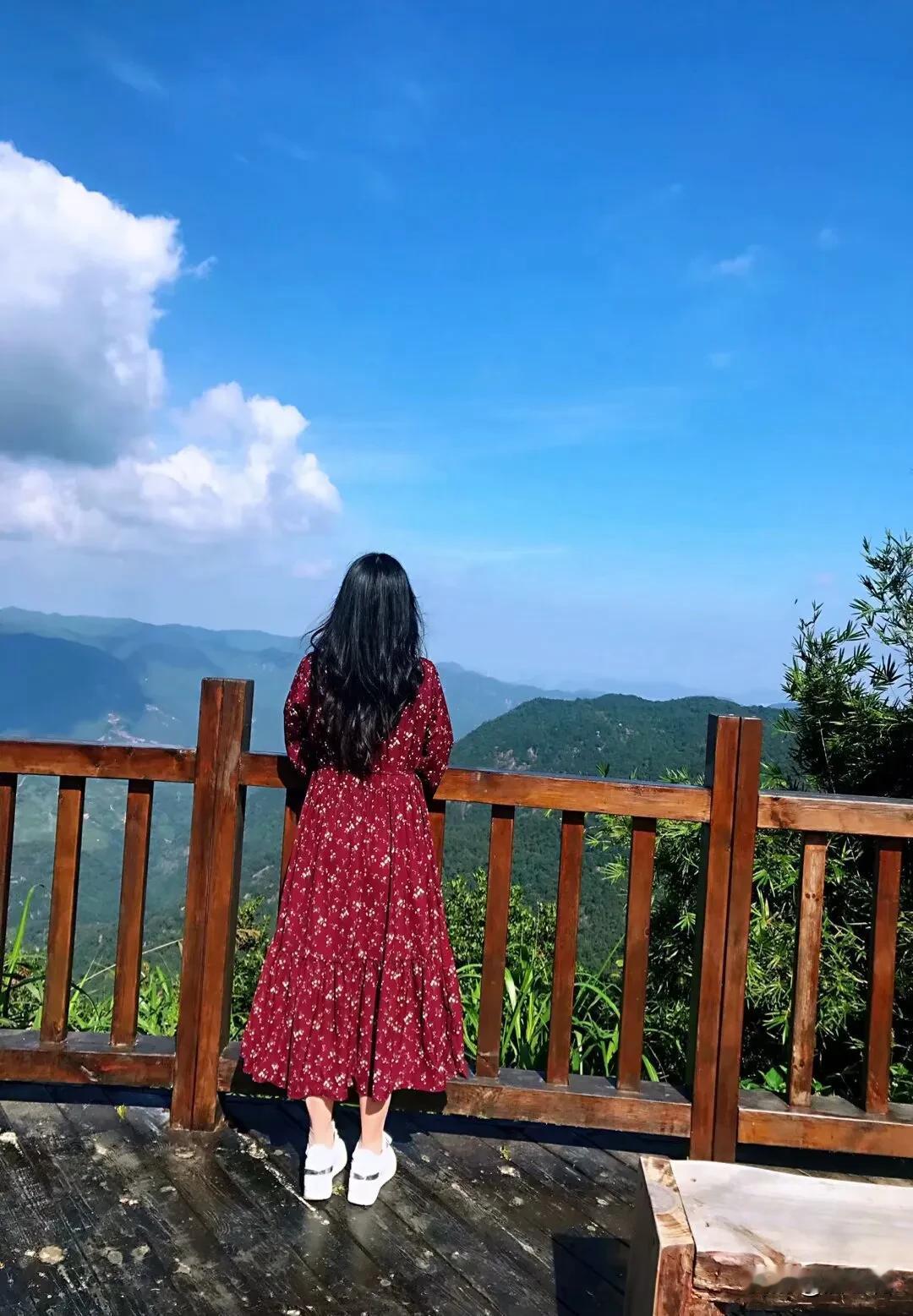 我是四川远嫁福建，居住在福州市，原计划是我每年至少回四川老家两次，陪陪父母，远嫁