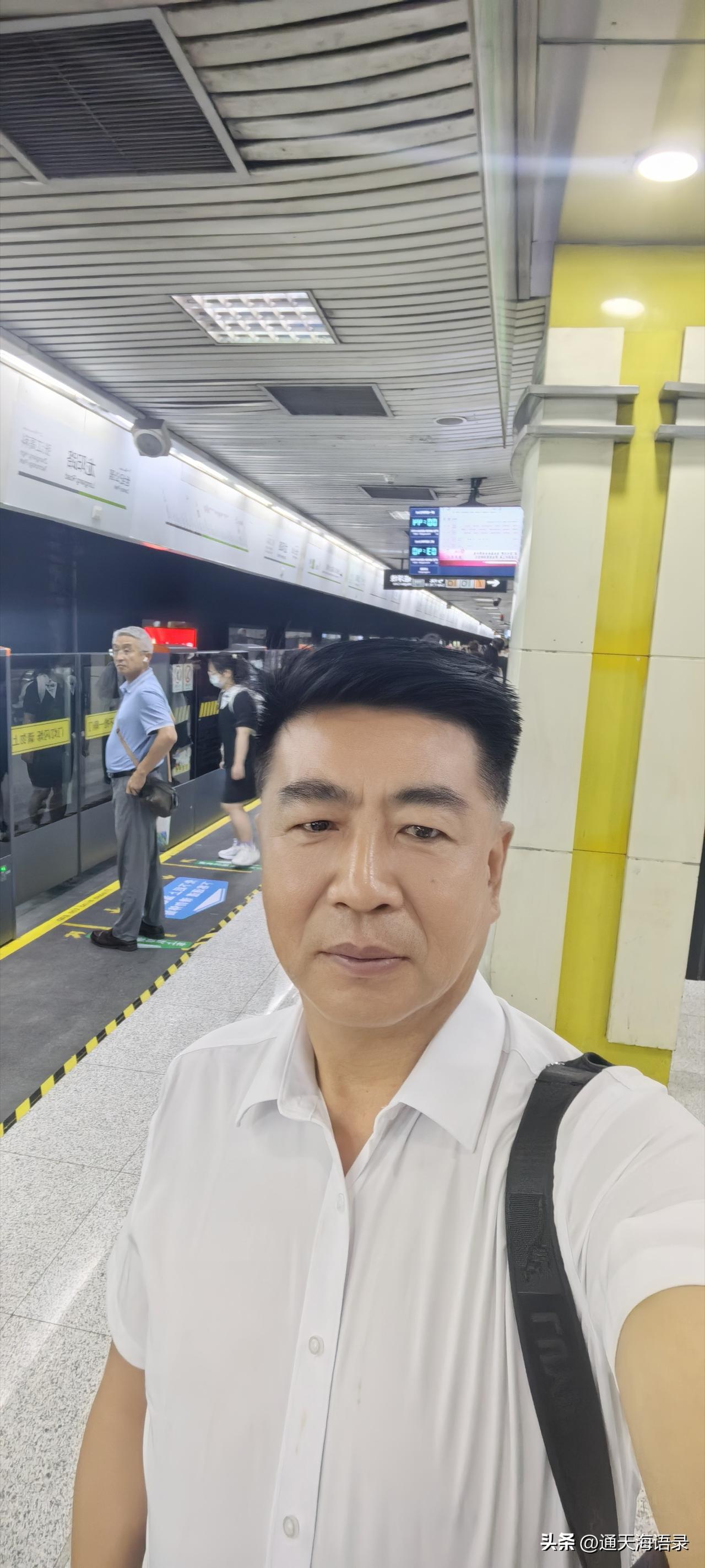 记录我的2026每天都在奔波，生活像一条奔流不息的河，从没停止前行的脚步。
