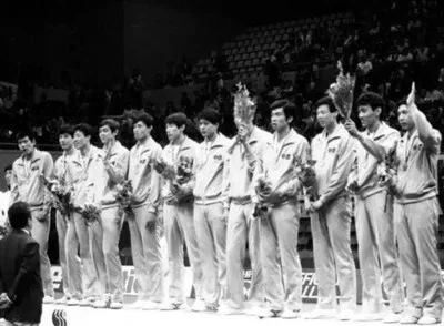 1945年9月2日，日本签署投降书！当年的胜利来之不易，一代人有一代人的使命，勿
