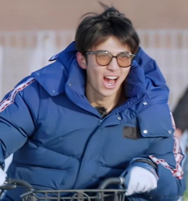 考古一下十个勤天抽象表情包每一张都可以当情头，当然，每一张也可以做好多表情包哈哈