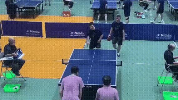 出手这么狠，至少得禁赛半年吧！😮‍💨