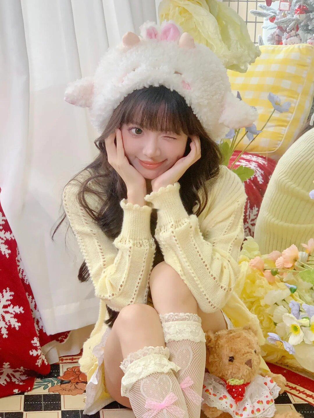 ૮₍ ｡•.•｡₎ა 一只呆呆小羊