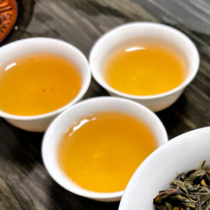 单丛茶要是排第二，估计没有茶敢排第一，从品饮接受度上讲。因为单丛茶，香够高，汤够