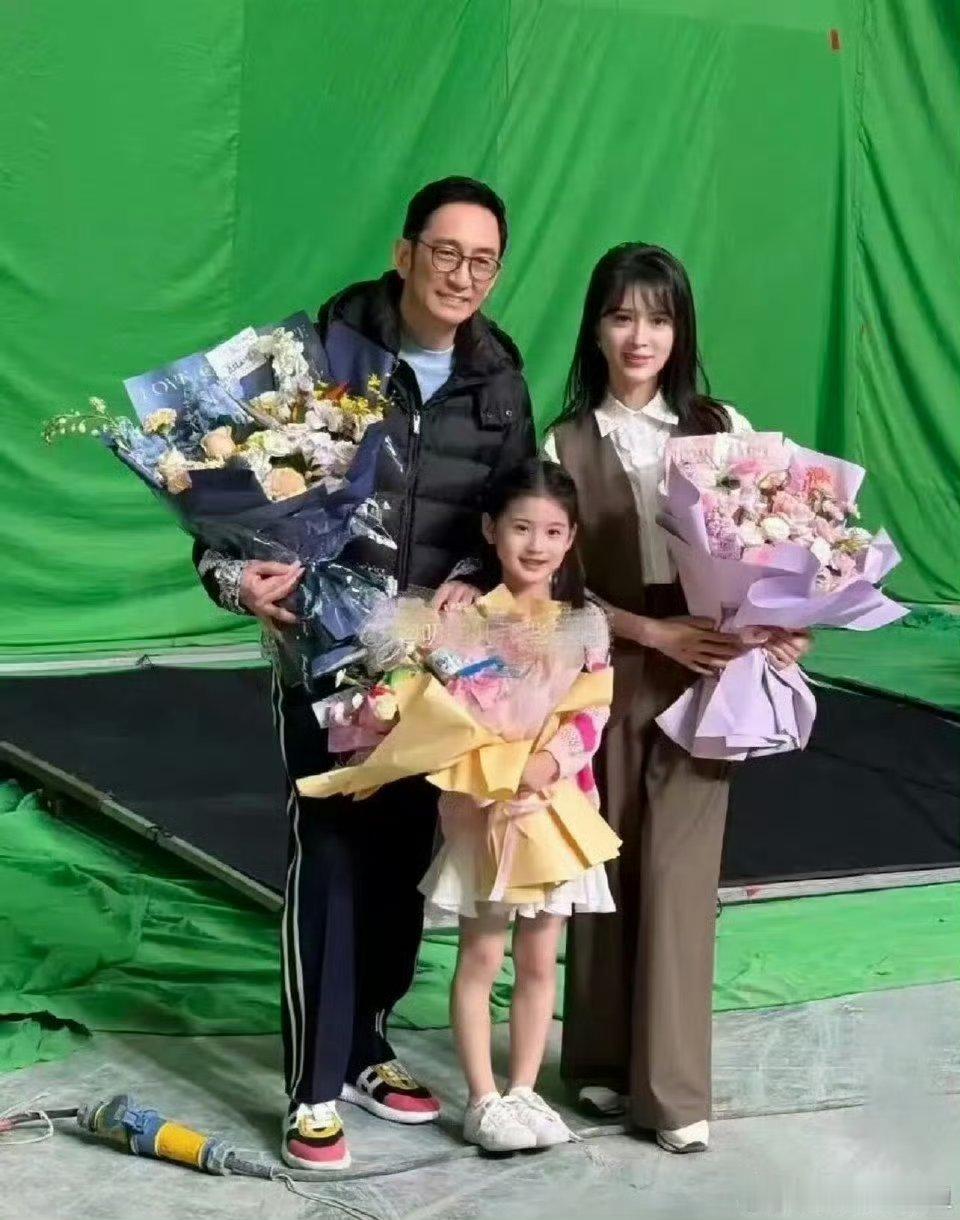 金巧巧吴启华 分手22年后演夫妻混娱乐圈的果然不是一般人！这两人当年分手闹得可难