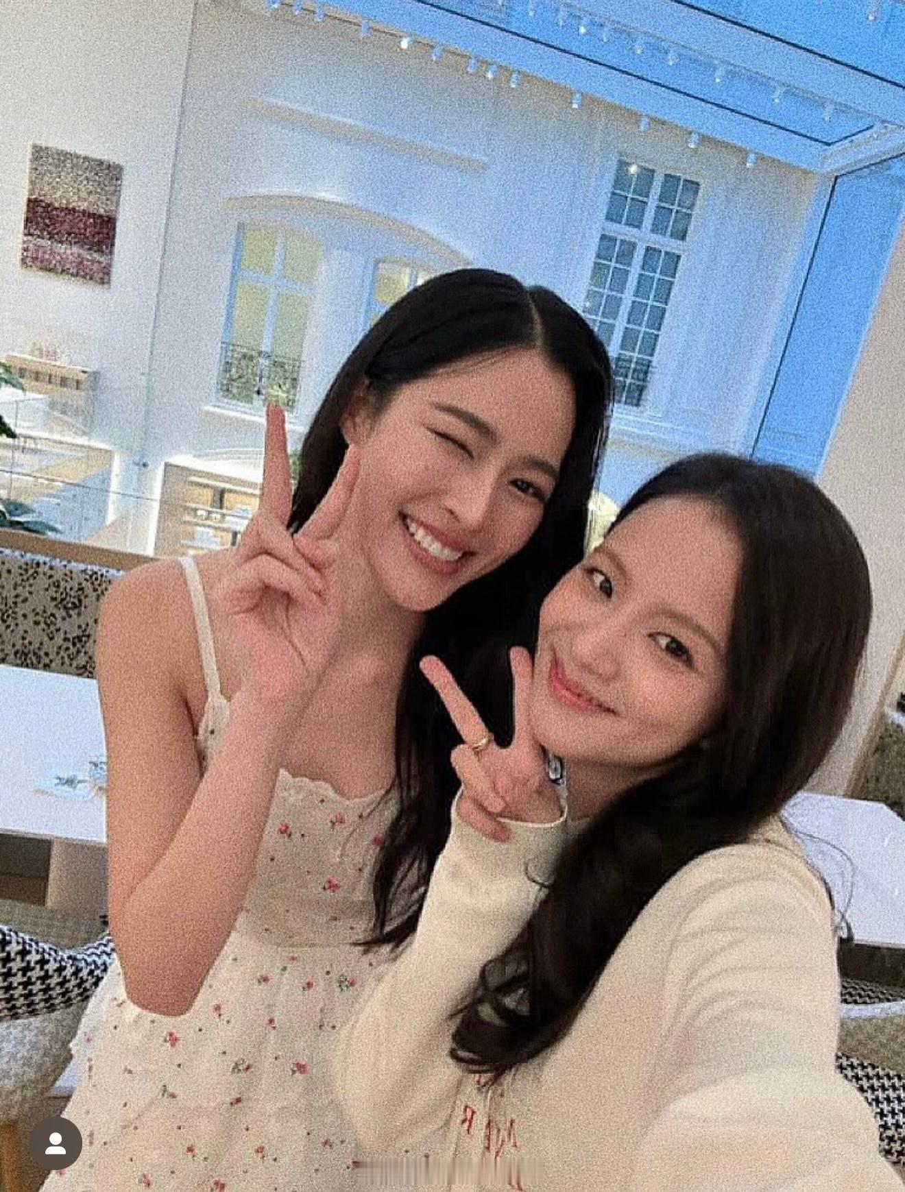 邝玲玲 邝玲玲巴黎和各种美女贴贴邝玲玲巴黎时装周 ​​​
