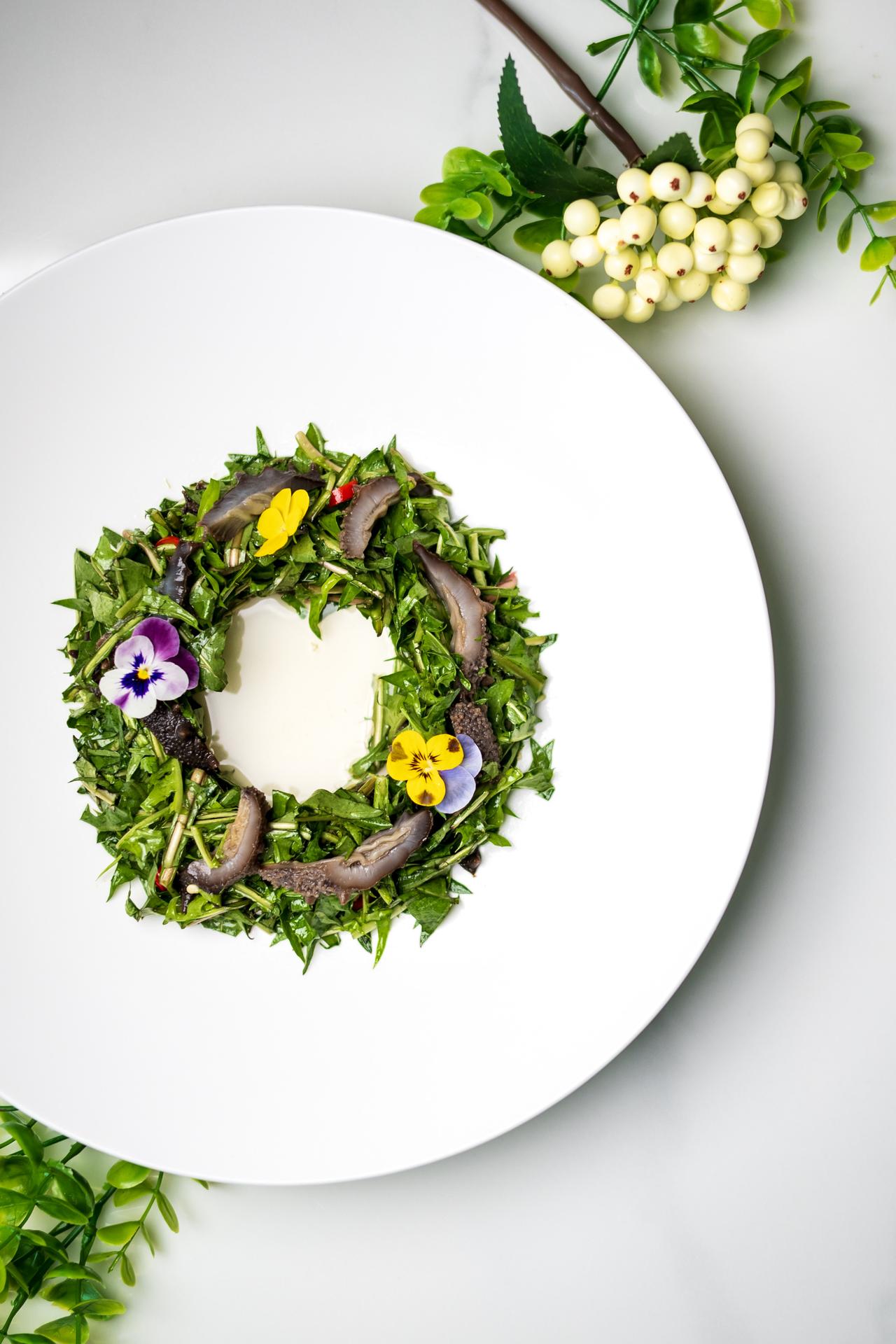 来，把春天吃进嘴里！
今日惊蛰，虽春寒料峭，但咬春恰逢其时🍃
来恒力大酒店67