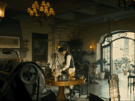 于和伟一款旧中式霸总 这样的旧中式霸总已经很少见了，不过一于和伟确实是在短短的镜