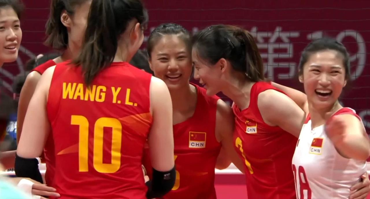 中国女排3－0横扫泰国女排，晋级杭州亚运女排决赛，如我们看到的画面，拦网制胜。全