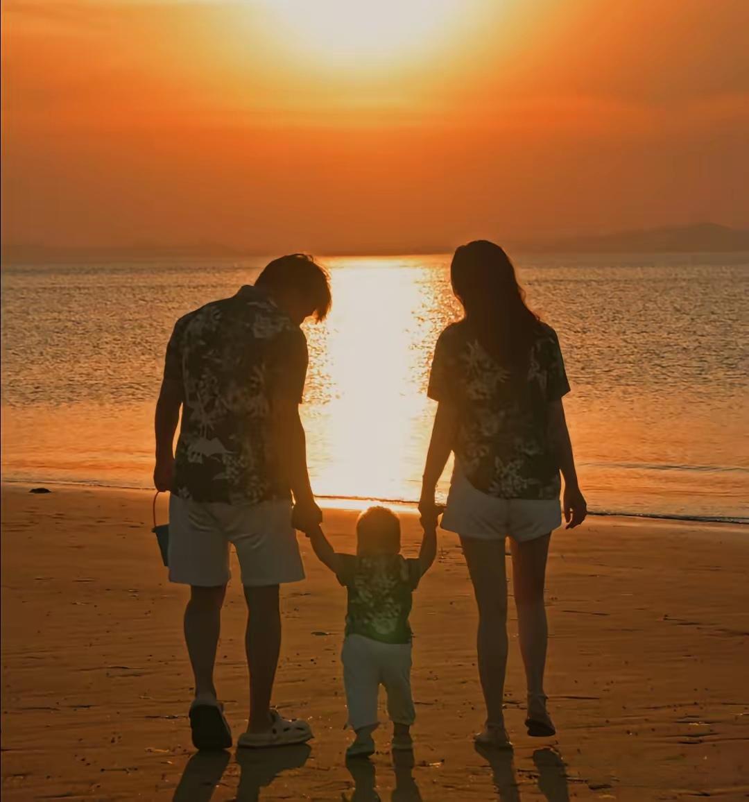 性学专家说：
“一般半夜夫妻吵架的，大多部分都是为了夫妻生活不和谐，特别是年轻一