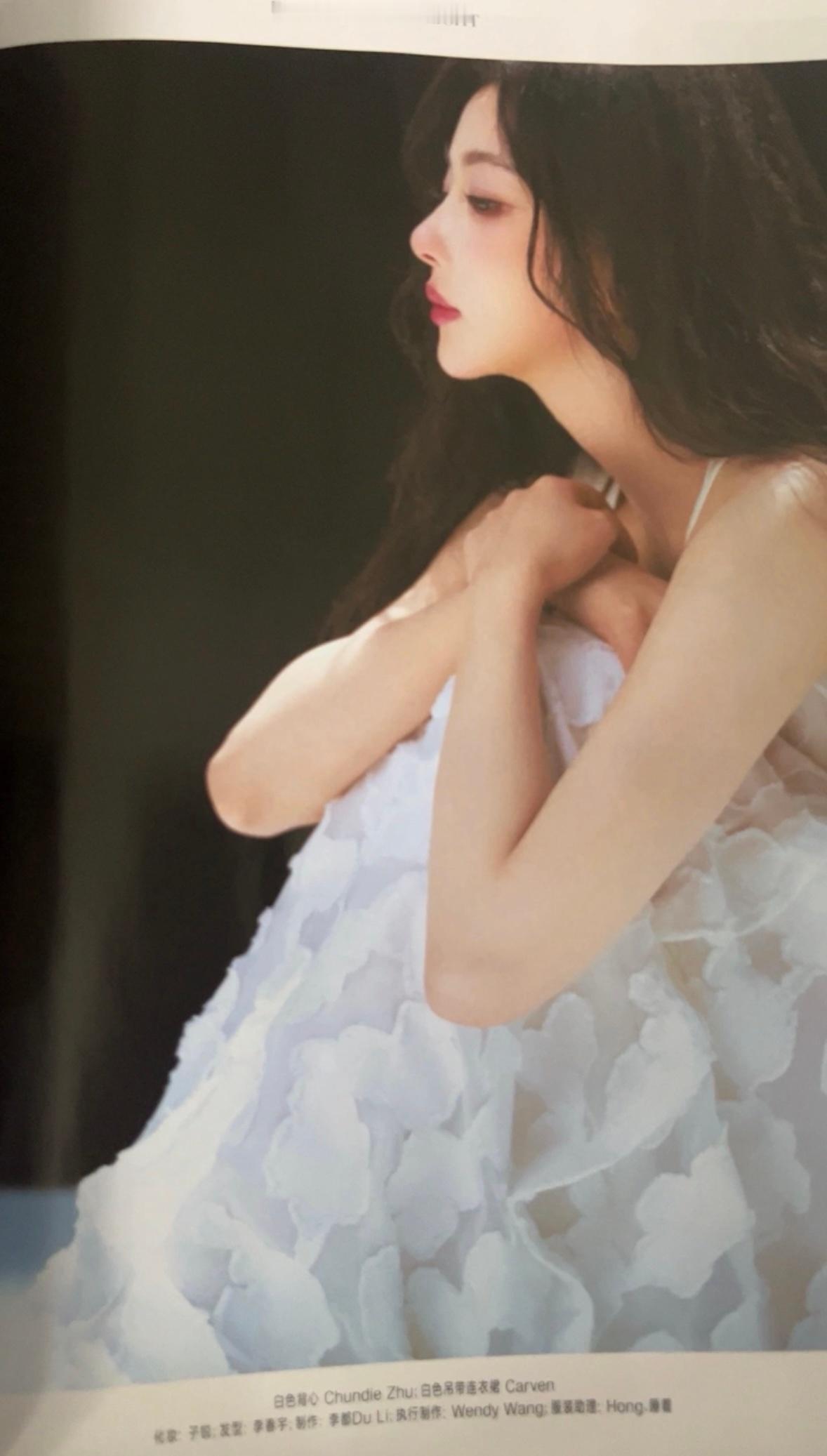 雪凯  卧槽 vogue真是双杂啊😭 