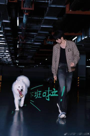 刘耀文土豆哥这自拍技术怎么说  刘耀文土豆哥这自拍技术  刘耀文分享的土豆自拍，