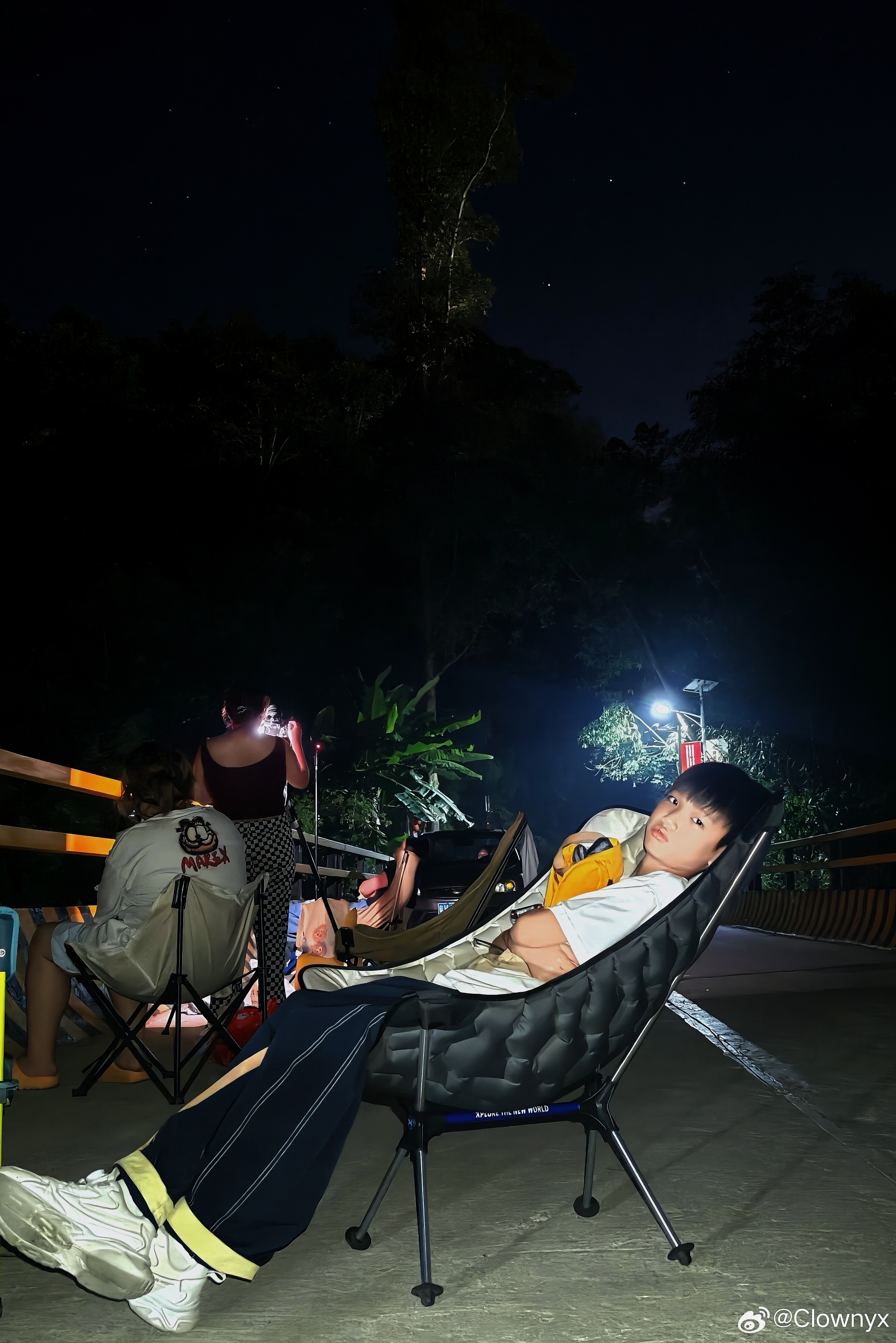 英仙座流星雨流星雨许愿🌠看着一颗颗流星划过天际希望往后日子平安喜乐想要的都慢慢