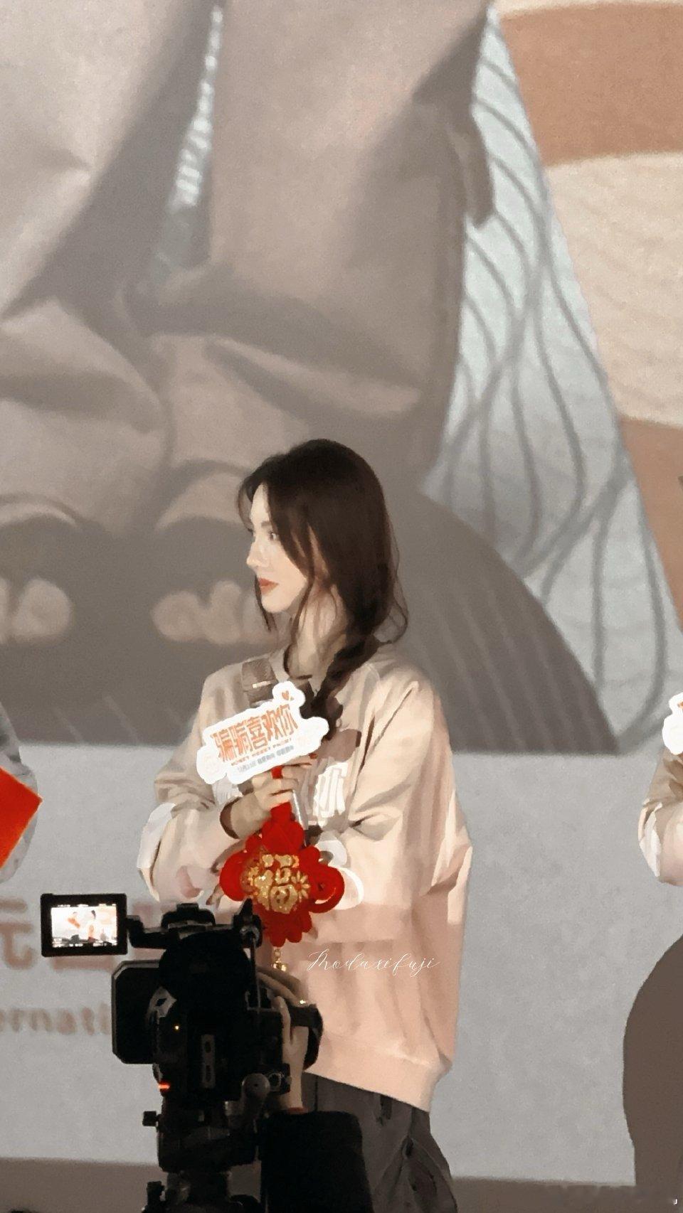 金晨[超话]  金晨骗骗喜欢你  邻家妹妹林晴朗[亲亲][亲亲][亲亲] 