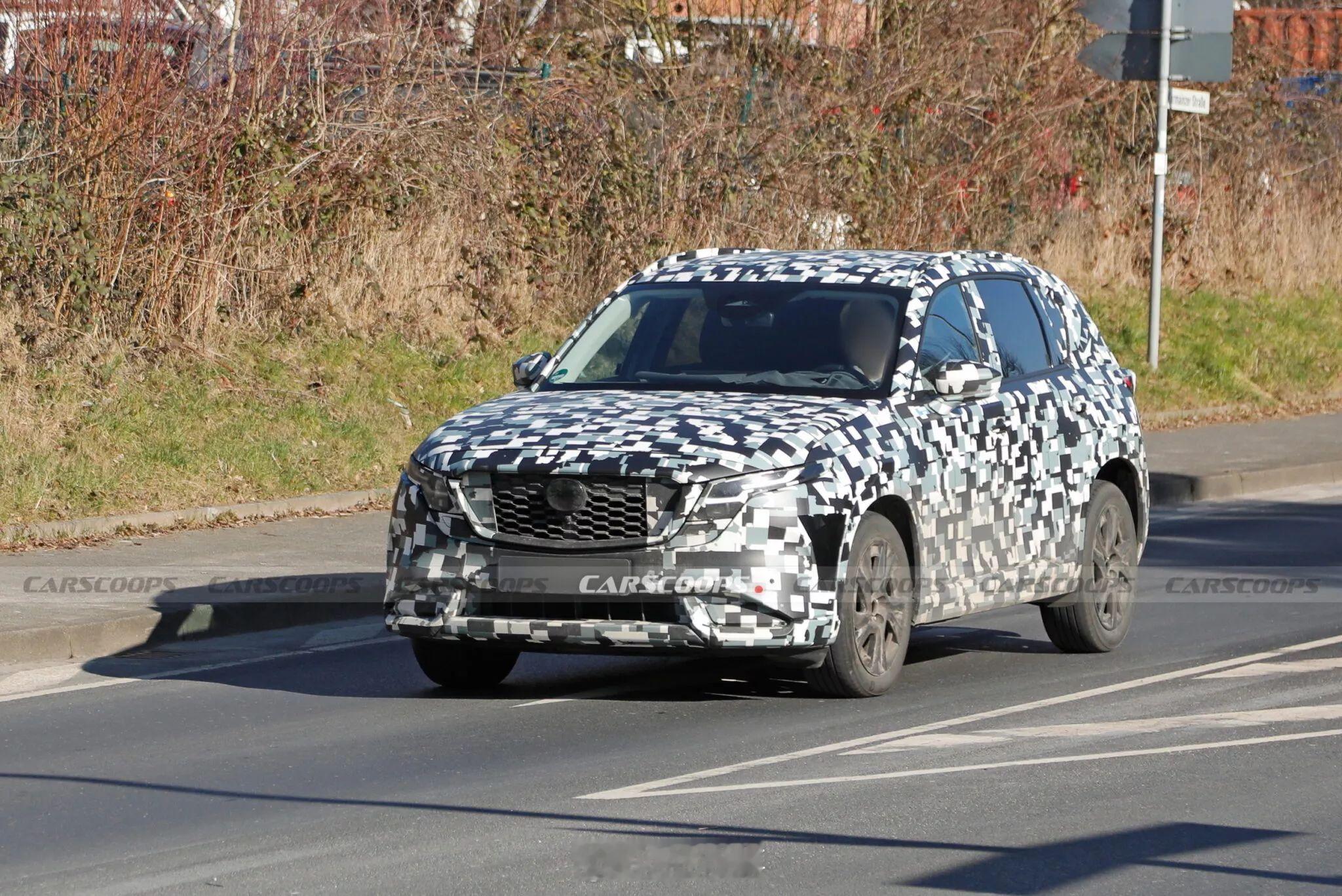 第三代马自达CX-5原型车现身欧洲，此次被发现在的2026款CX-5是在德国测试