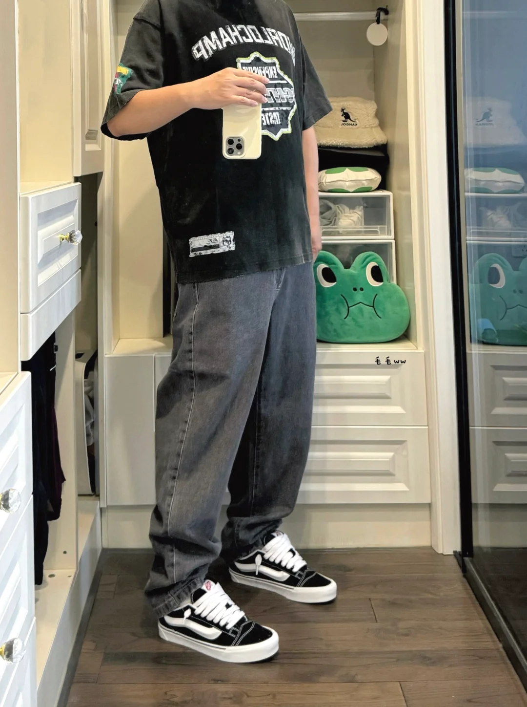 黑灰色系｜牛仔裤穿搭