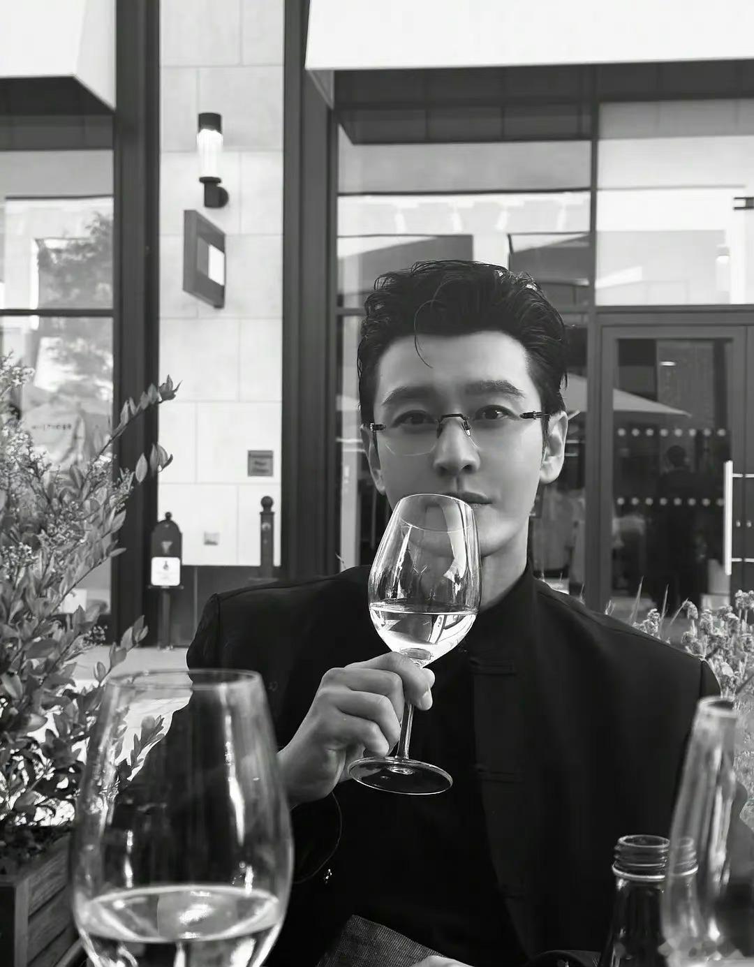 黄晓明这霸总造型是不是没以前油腻了？ ​​​