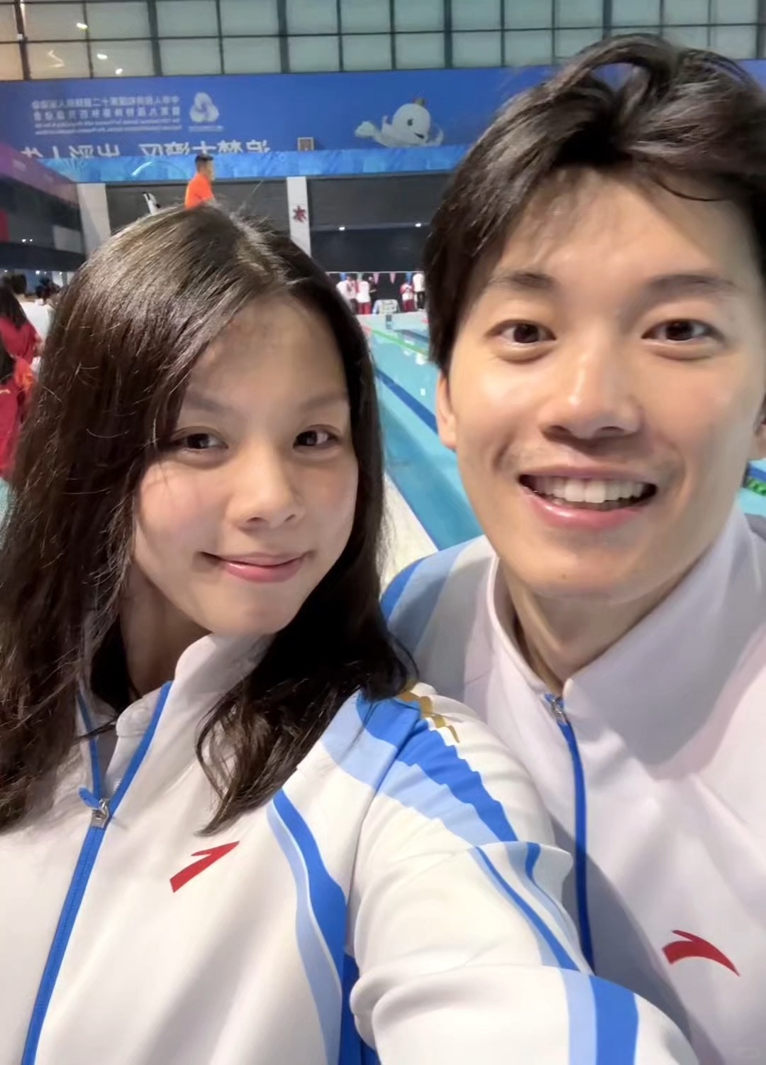 『8288』20251118 深圳十五运会合照掉落你们有两个人都很可爱！cr🍠
