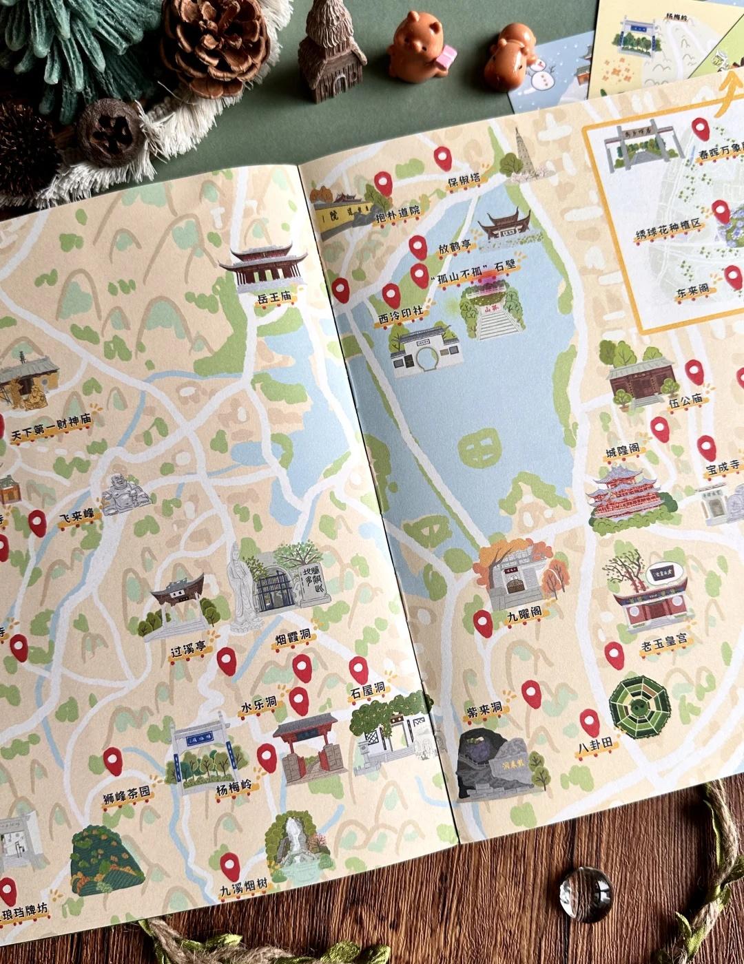 🏔️让杭州人周末不纠结的神奇小书📖
🌿每月一座山，每月一种心动。
🗺️手