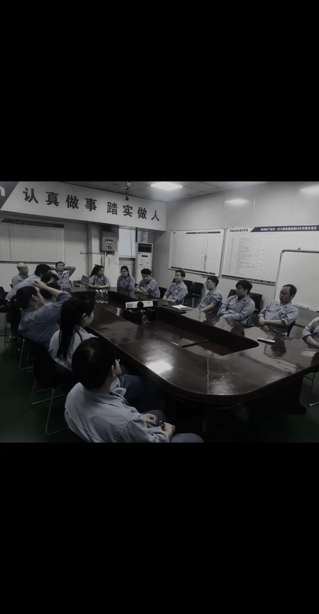 做硬件、修芯片的同行都懂，现在芯片涨价，原材料跟着暴涨。成本压力扑面而来，利润越