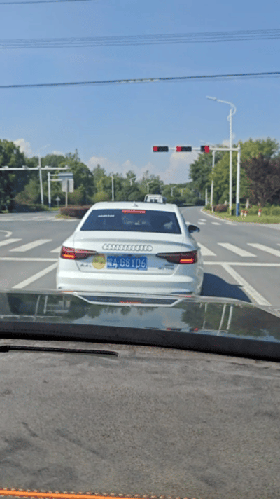 人心目中的成见是一座大山[哈哈] ​​​