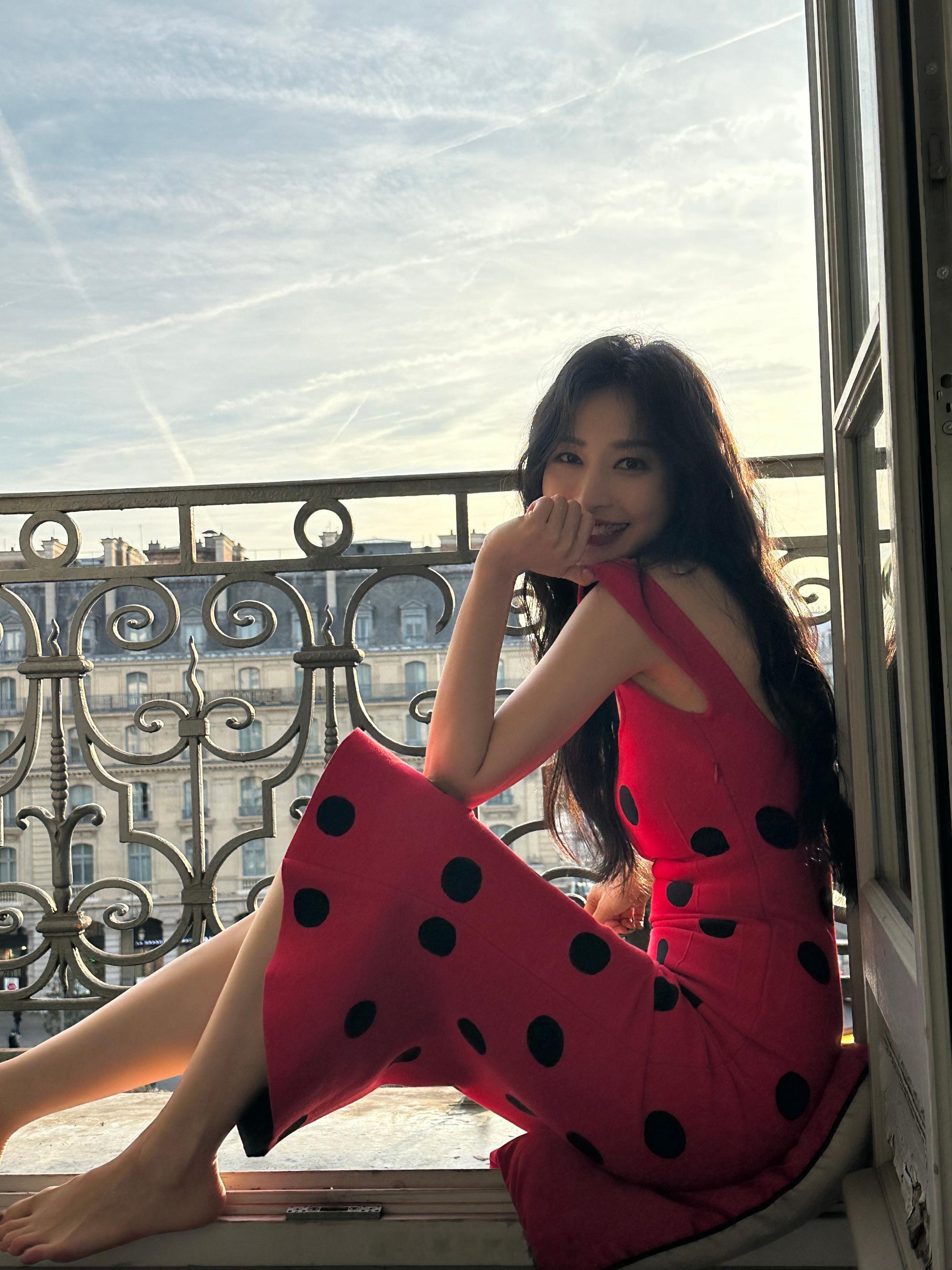 张俪美腿写真精选图集 