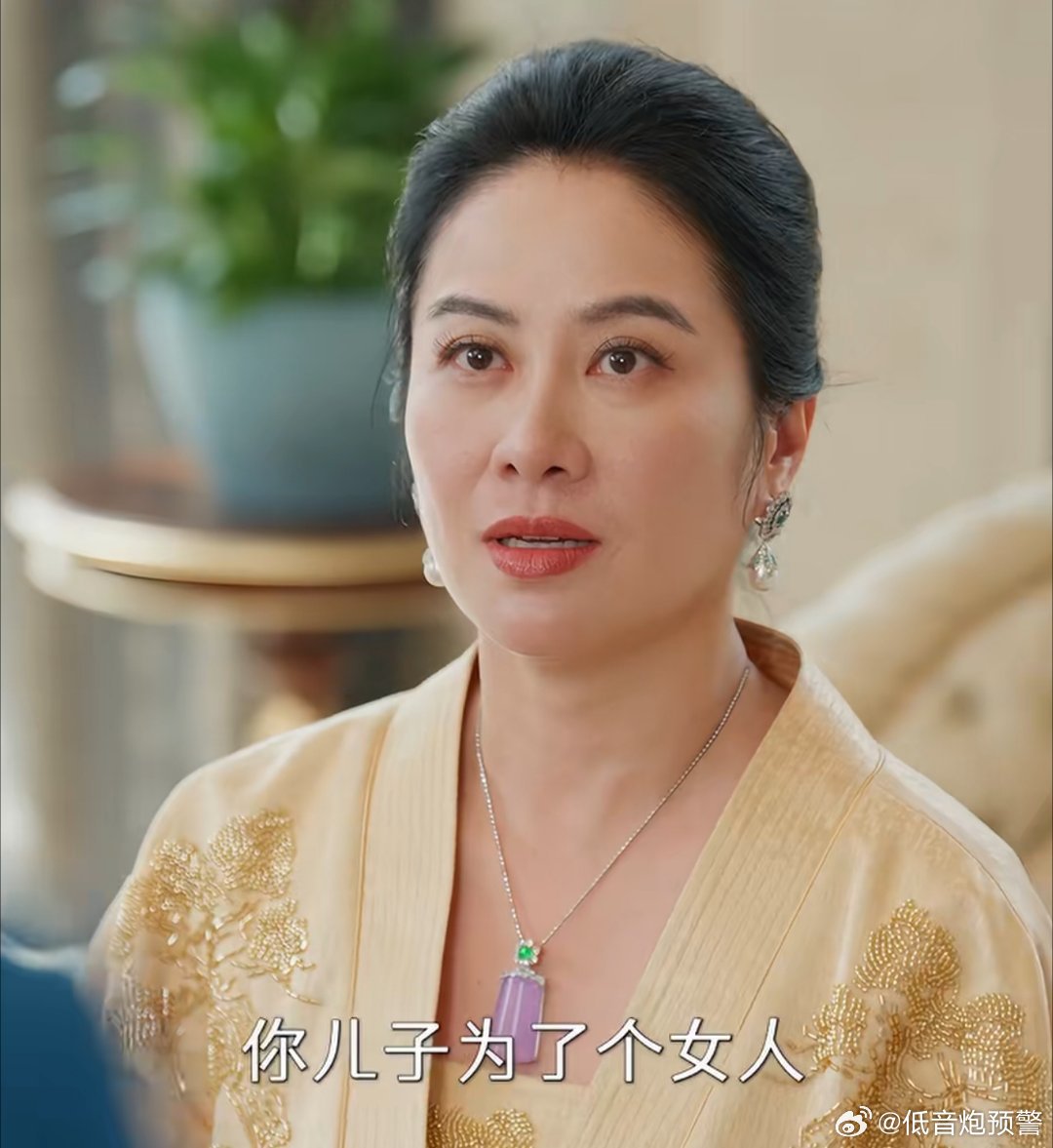 短剧也有自己的浪姐笑死，我们年轻人还在为30岁内耗焦虑，拿过无数大奖的女神们都快