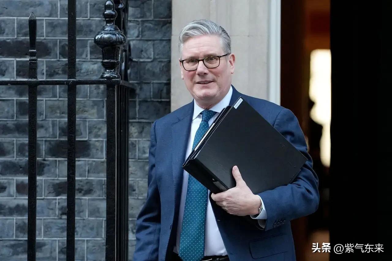 英法德的联合声明真是让人啼笑皆非

“鸡蛋里挑骨头”没事找事，变相帮助美国！
