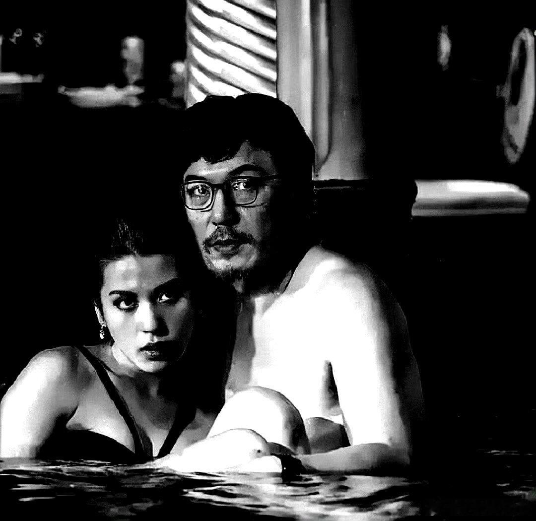 台湾导演黄信尧作品《大佛普拉斯》中戴立忍饰演的黄启才与饰演混血女孩古弛的雷婕熙。
