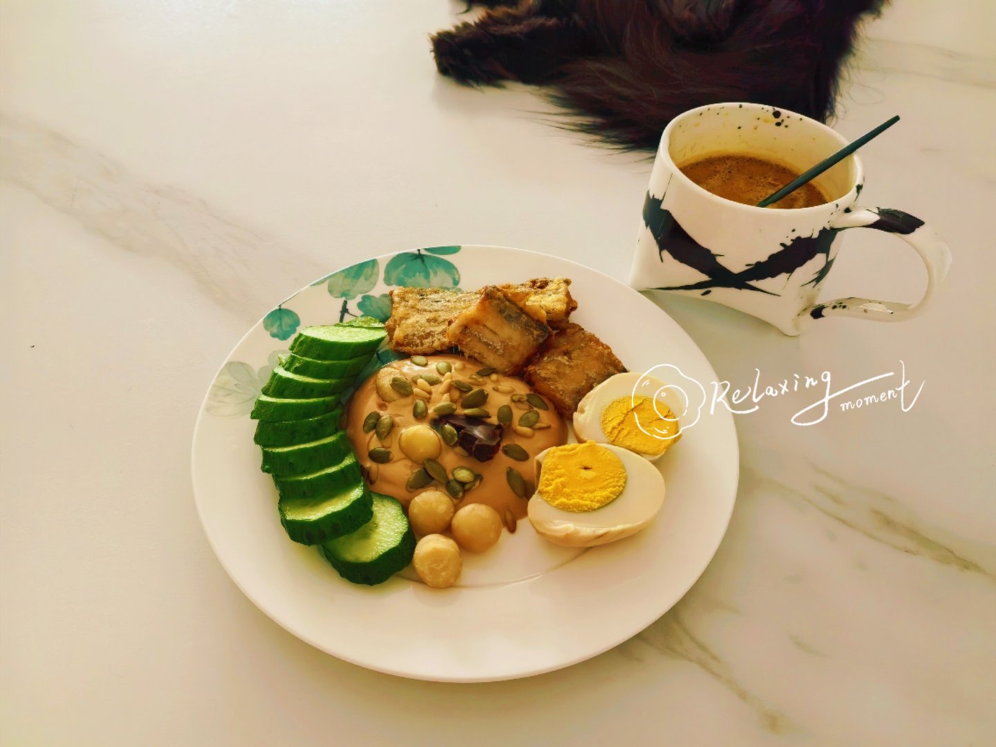 生酮记录 Day9:炸带鱼煮蛋黄瓜希腊酸奶坚果黑巧 