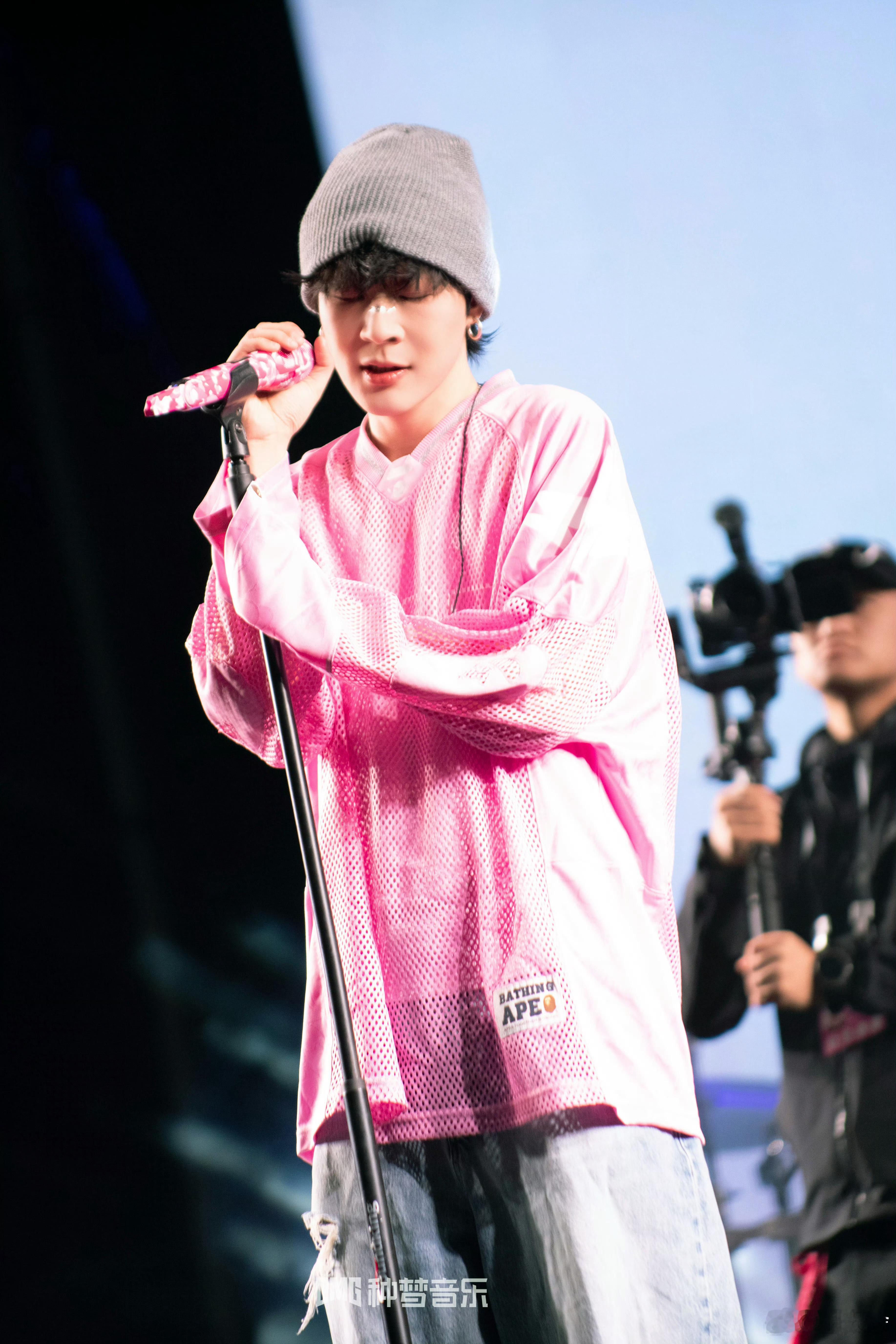  早安被TOP整哭了 救命！TOP今早的内容也太好哭了吧，本来想美美的开启一天，