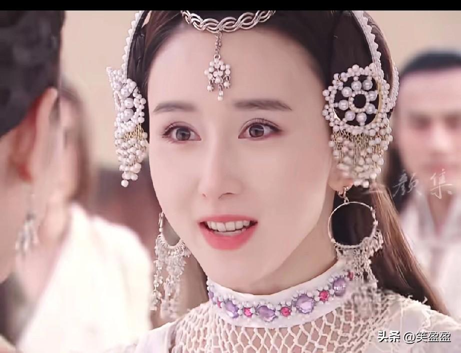 胡静的美貌一直都被低估了
年轻的她真的很美！
你喜欢她吗？
