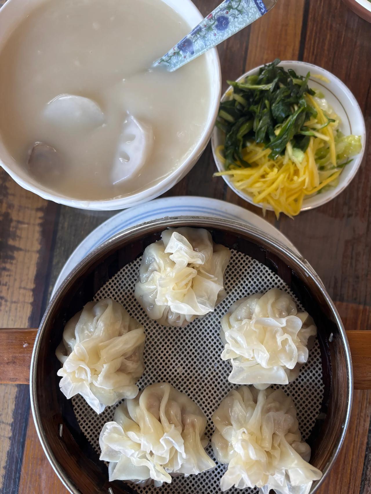 自驾朝拜峨眉山：出发[耶]
      已经自驾去过五台山和普陀山，四大佛教名山