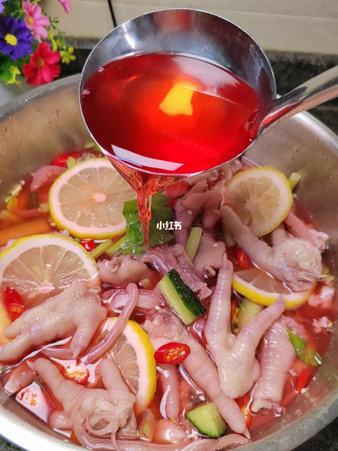 我妈做了40年🉐酸辣泡鸡爪配方❗巨巨好吃